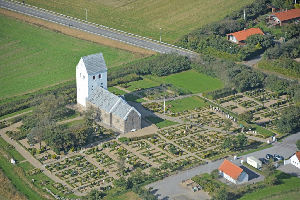 26.09.16 luftfoto: Nr. Nissum Kirke