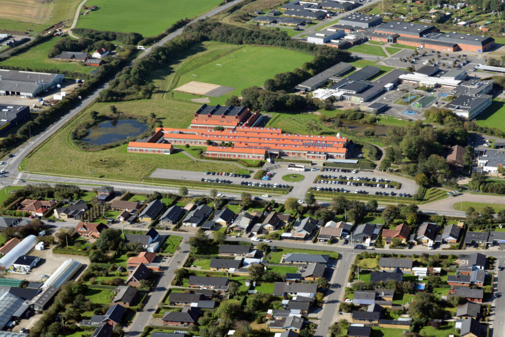 Lemvig gymnasium, Christinelystskolen, Idræts og kulturcenter, luftfoto 180924